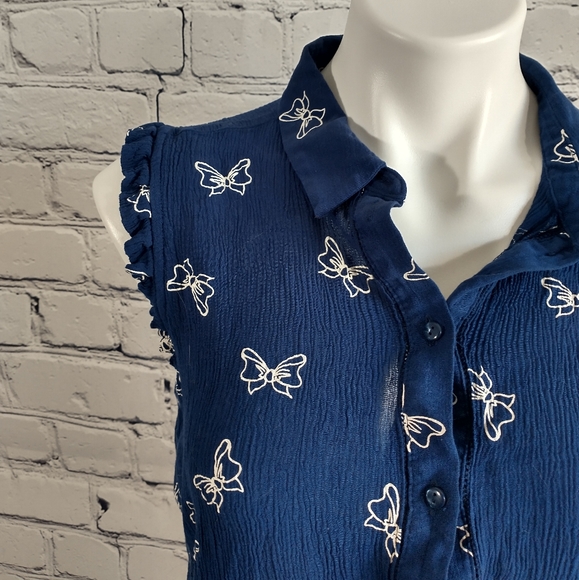 Disney Tops - Disney Minnie Mouse top